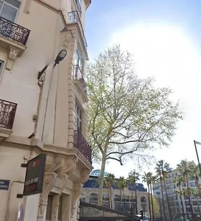 شقة Place Catalogne